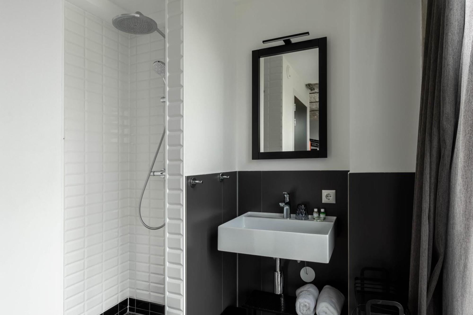 Bed, Bites & Business Hotel Rotterdam Pokoj fotografie